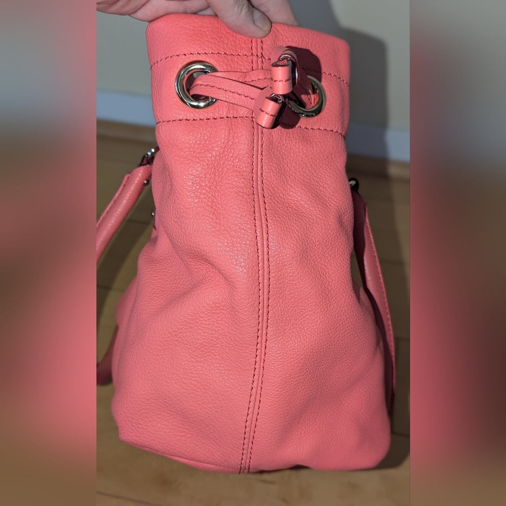 Kate Spade Darien Drawstring Leather Shoulder Bag Coral Pink Gold - Picture 8 of 15